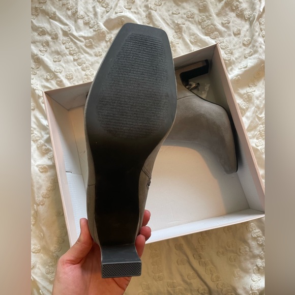 Super cute! Soft and comfortable! Suede dress boots - Picture 2 of 3